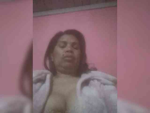 Ladysexyboobs webcam