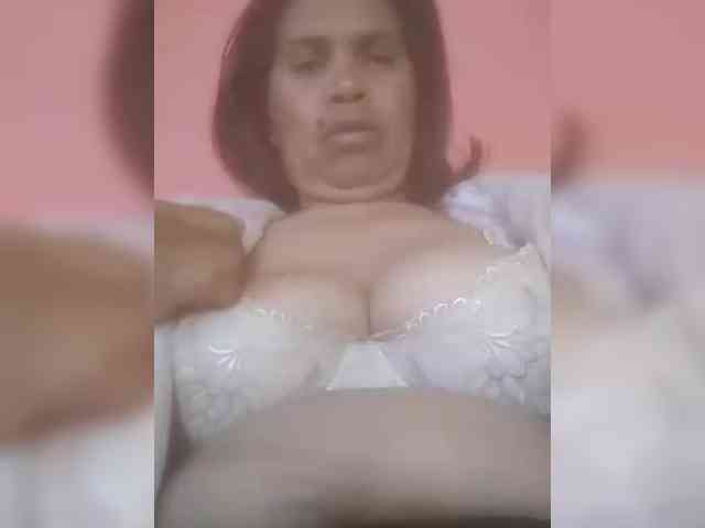 Ladysexyboobs webcam