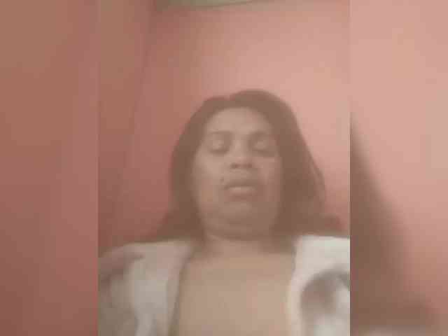 Modèle: Ladysexyboobs