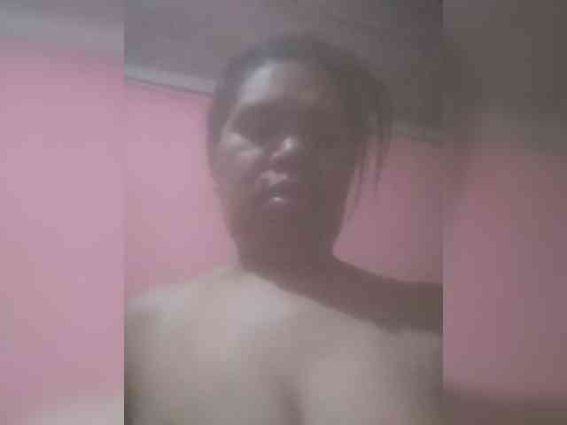 Modèle: Ladysexyboobs