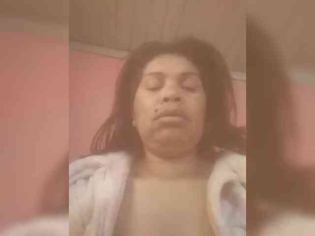Modèle: Ladysexyboobs
