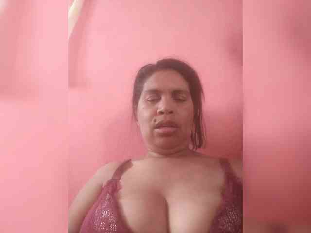 Modèle: Ladysexyboobs