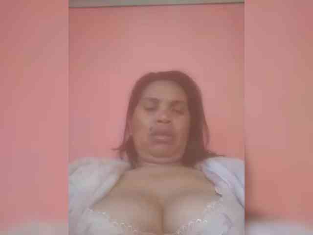 Ladysexyboobs webcam
