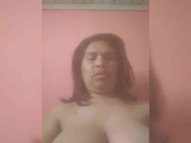 Ladysexyboobs webcam