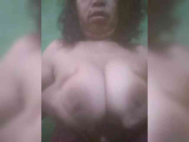 Modèle: Ladysexyboobs