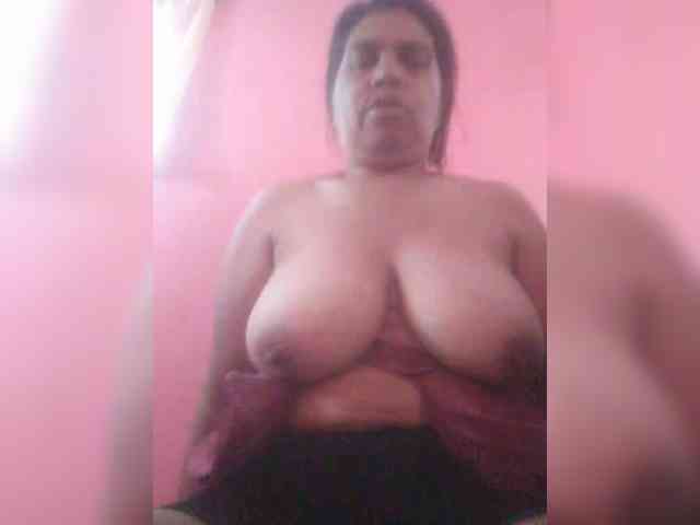 Ladysexyboobs webcam