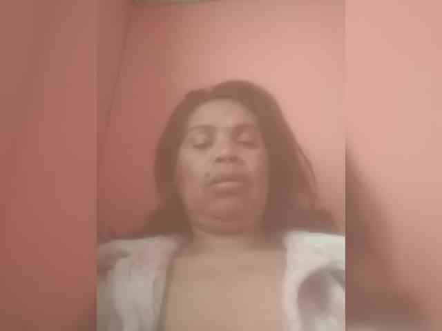 Ladysexyboobs webcam