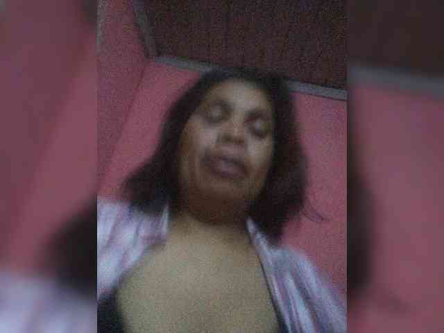 Ladysexyboobs webcam