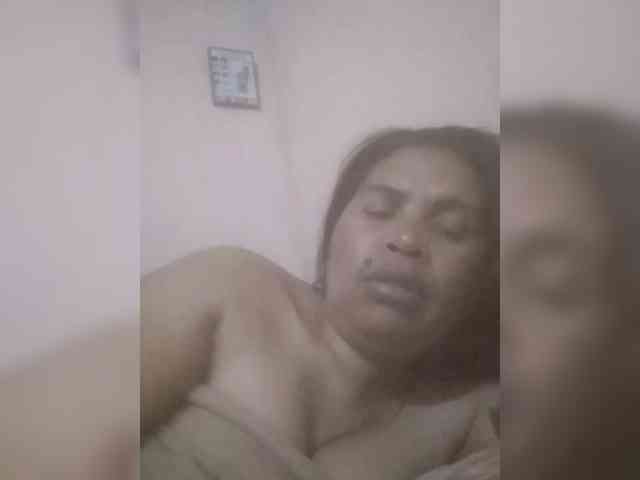 Ladysexyboobs