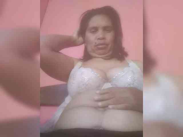 Ladysexyboobs webcam