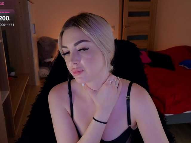 MilanaOmgReal live cam on BongaCams