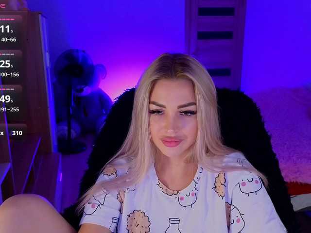 MilanaOmgReal live cam on BongaCams