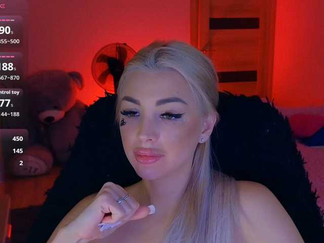 MilanaOmgReal live cam preview