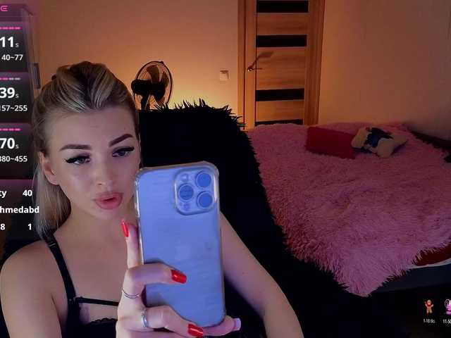 milanaomgreal cam belle