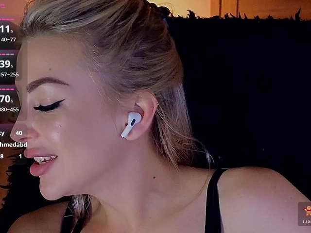 MilanaOmgReal live webcam show