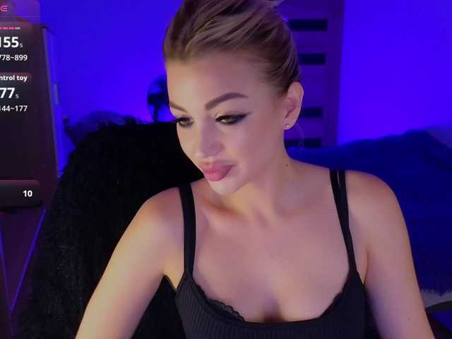 MilanaOmgReal live cam on BongaCams