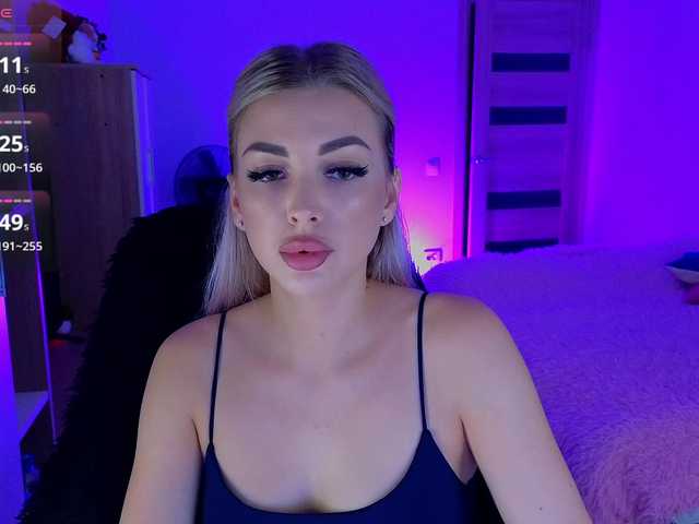 MilanaOmgReal live cam on BongaCams
