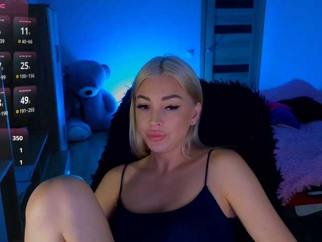 MilanaOmgReal live cam on BongaCams