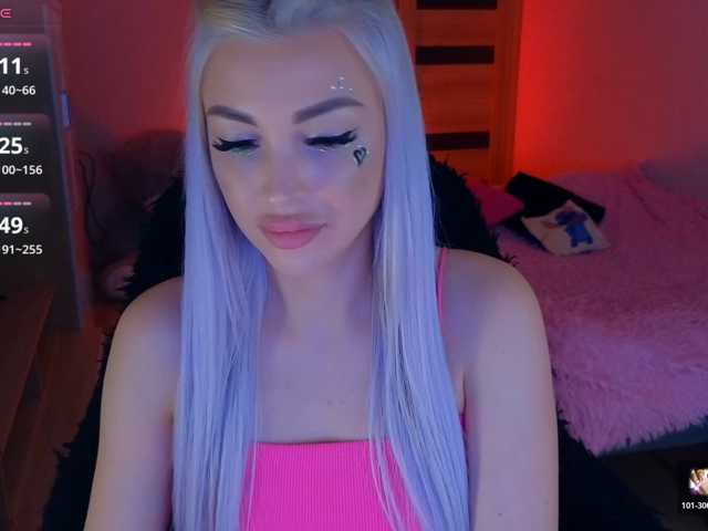 MilanaOmgReal live cam on BongaCams