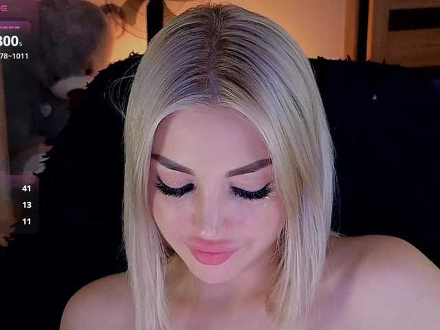 MilanaOmgReal live cam on BongaCams