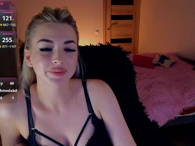 MilanaOmgReal live webcam show