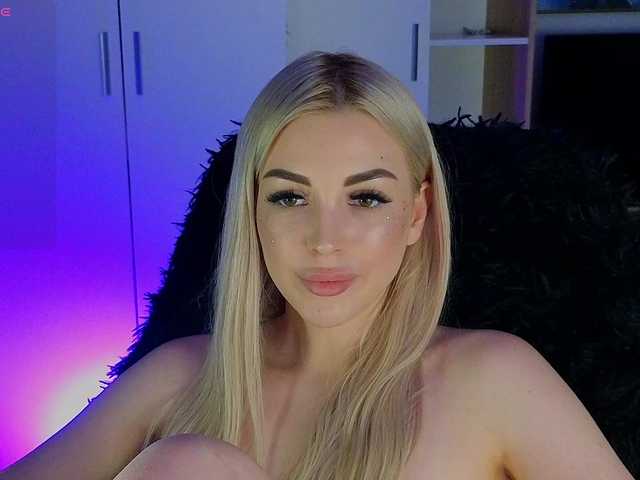 MilanaOmgReal's BongaCams show and profile
