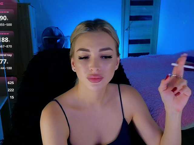 MilanaOmgReal live cam on BongaCams
