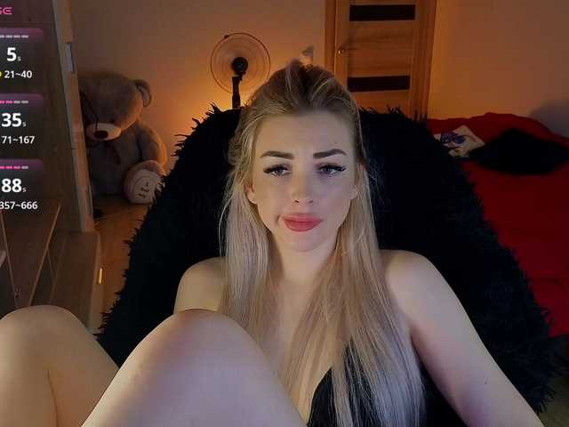MilanaOmgReal live cam on BongaCams