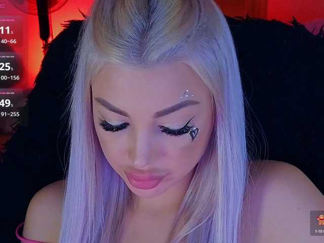 MilanaOmgReal live cam on BongaCams