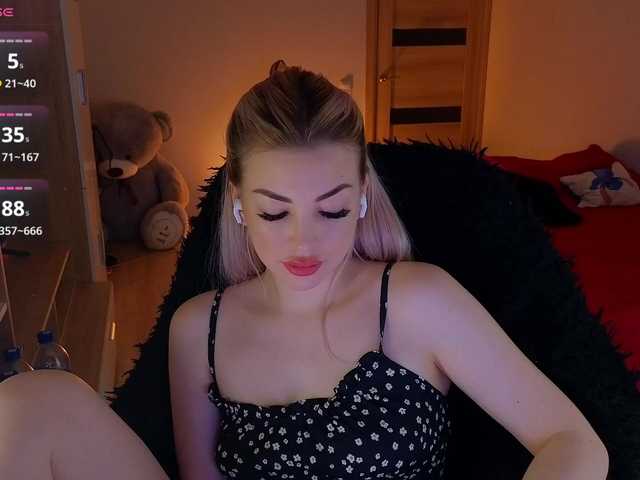 MilanaOmgReal live cam on BongaCams