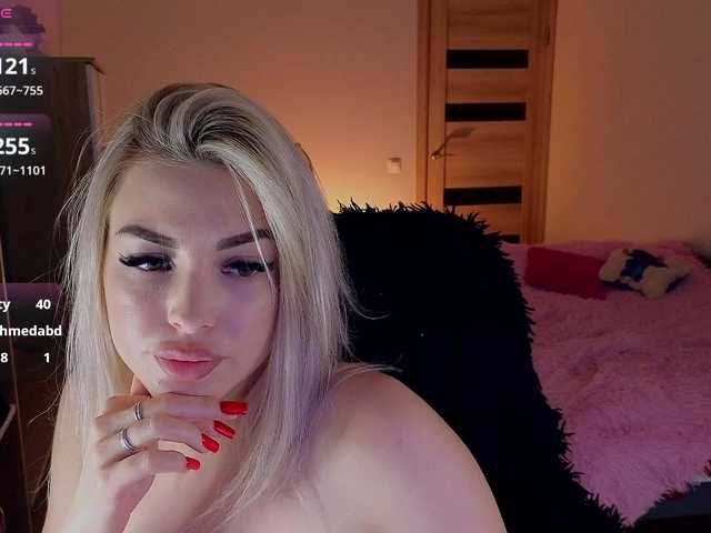 MilanaOmgReal live webcam show