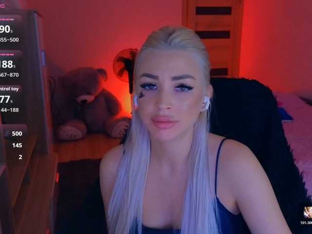 MilanaOmgReal live cam on BongaCams