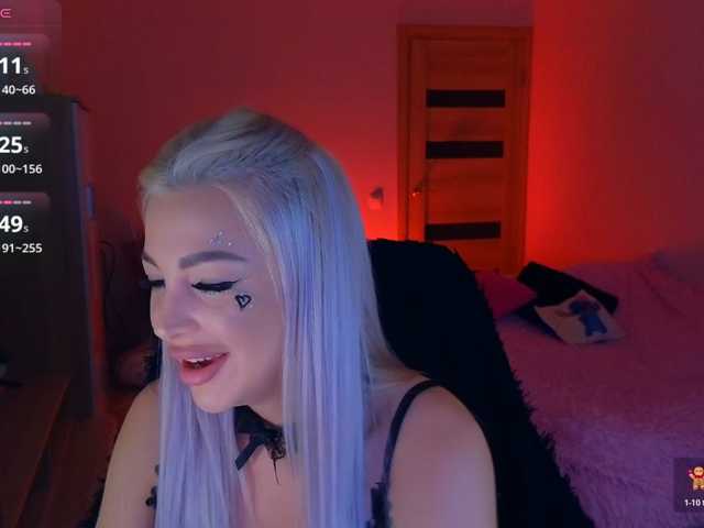 MilanaOmgReal live cam on BongaCams