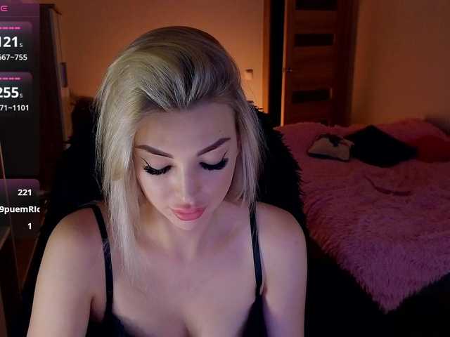 MilanaOmgReal live cam on BongaCams