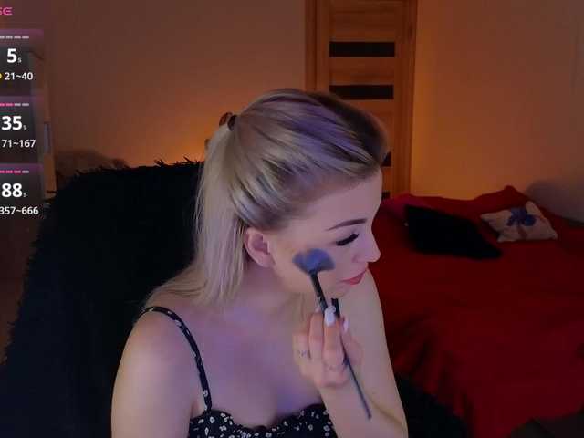 MilanaOmgReal live cam on BongaCams