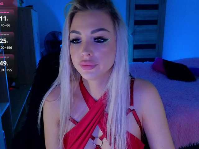 MilanaOmgReal live cam on BongaCams