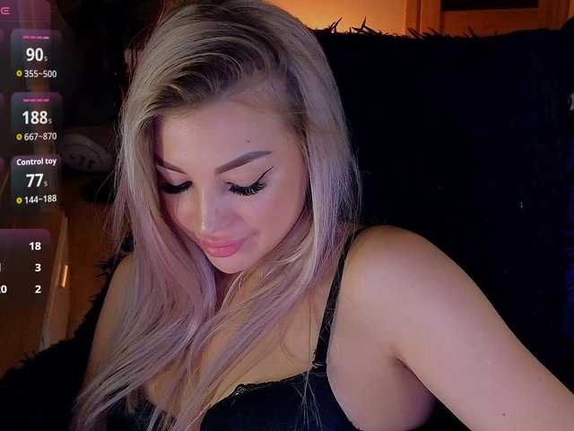 MilanaOmgReal live cam on BongaCams