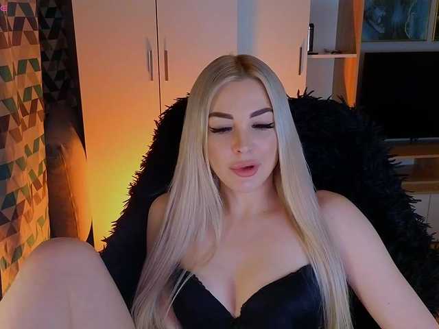 MilanaOmgReal's BongaCams show and profile
