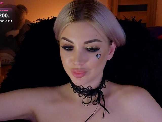 girl MilanaOmgReal