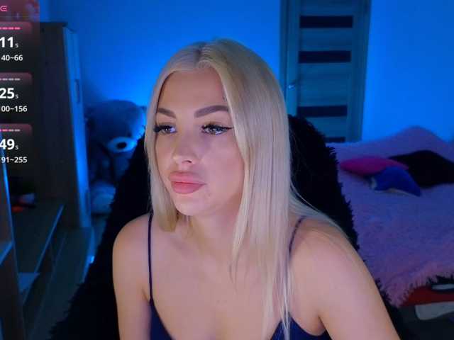 MilanaOmgReal live cam on BongaCams