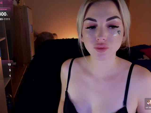 MilanaOmgReal webcam