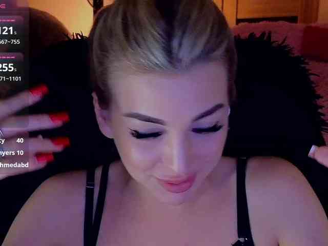 MilanaOmgReal webcam