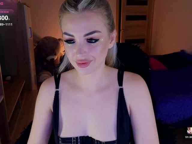 MilanaOmgReal webcam