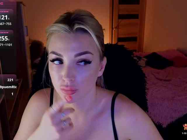 MilanaOmgReal webcam