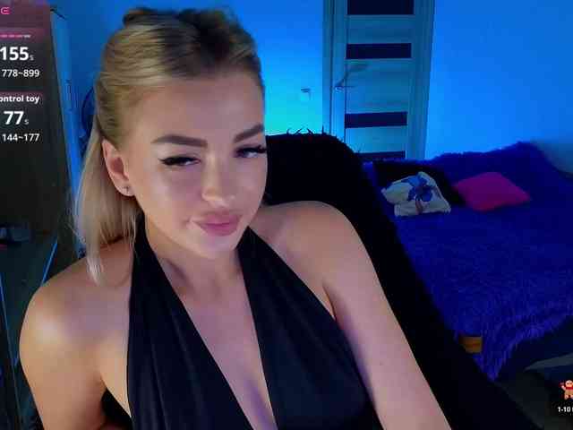 MilanaOmgReal webcam