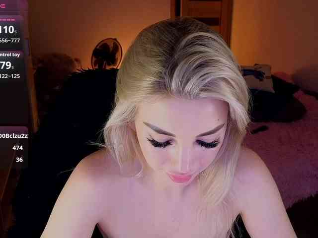 MilanaOmgReal webcam