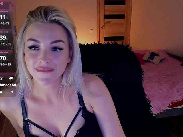 MilanaOmgReal webcam