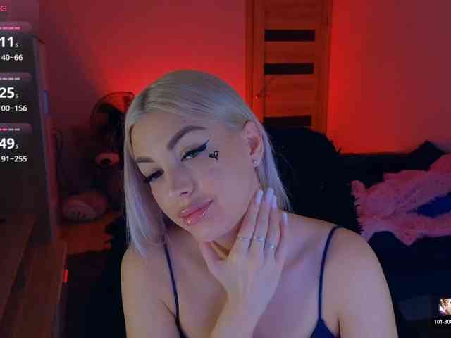 MilanaOmgReal webcam