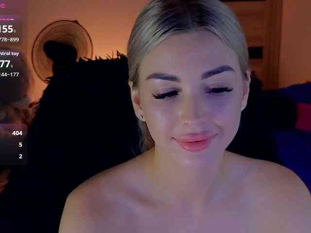 MilanaOmgReal webcam