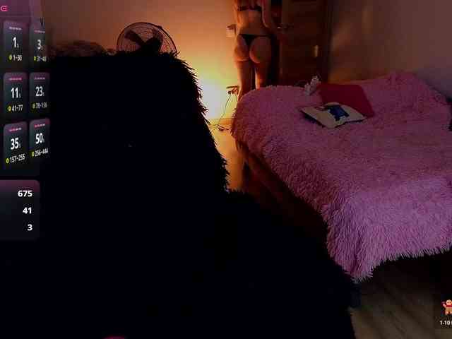 MilanaOmgReal webcam